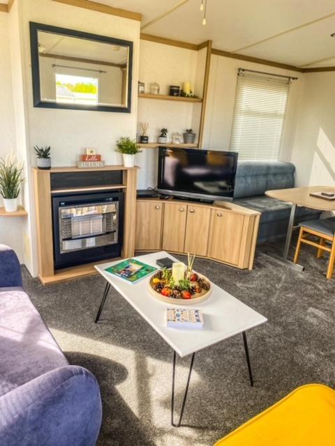 Вілла The Hygge Retreat At 7 Lakes Country Park, Lincolnshire Crowle  Екстер'єр фото